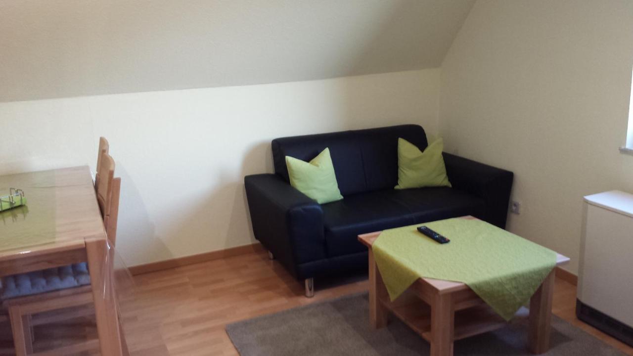 Ferienwohnung "Schwaebische Alb" , Pension Wauri Waldenbuch Exterior foto